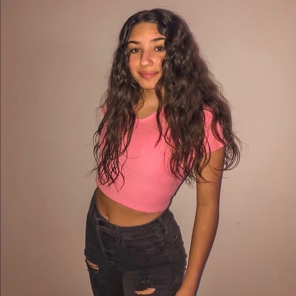 Meet your Posher, Taylor - Picture 1 of 1